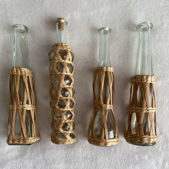 Set Of 4 Wicker Rattan Wrapped Bud Vases Clear‎ Glass Coastal Boho Neutral Decor - Picture 2 of 12
